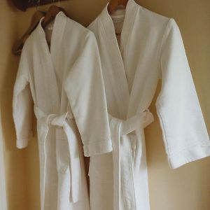 Deluxe Queen Suite